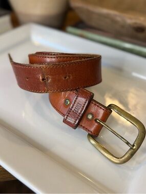 VTG Frye Chestnut Brown Leather Belt with Brass Buckle